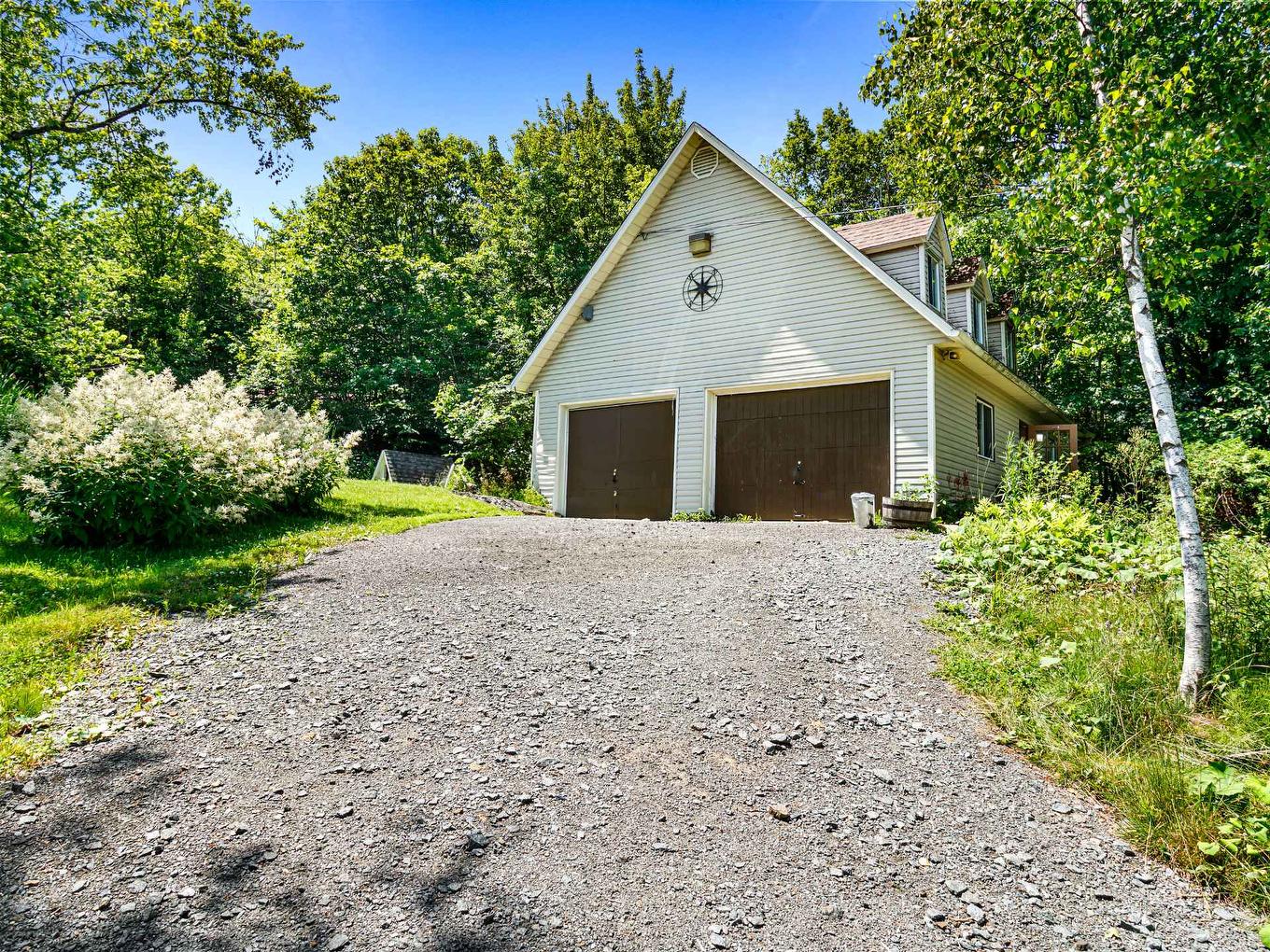 Garage - 202 Ch. Des Chênes, Sainte-Anne-Des-Lacs, QC - Outdoor