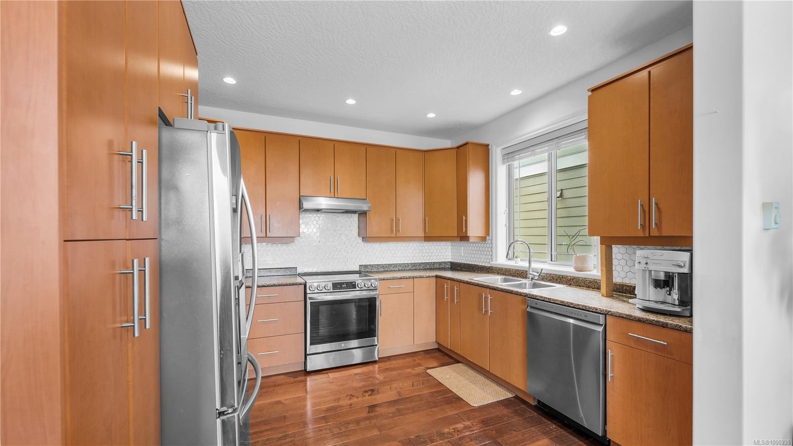 108-6591 Arranwood Dr, Sooke, BC