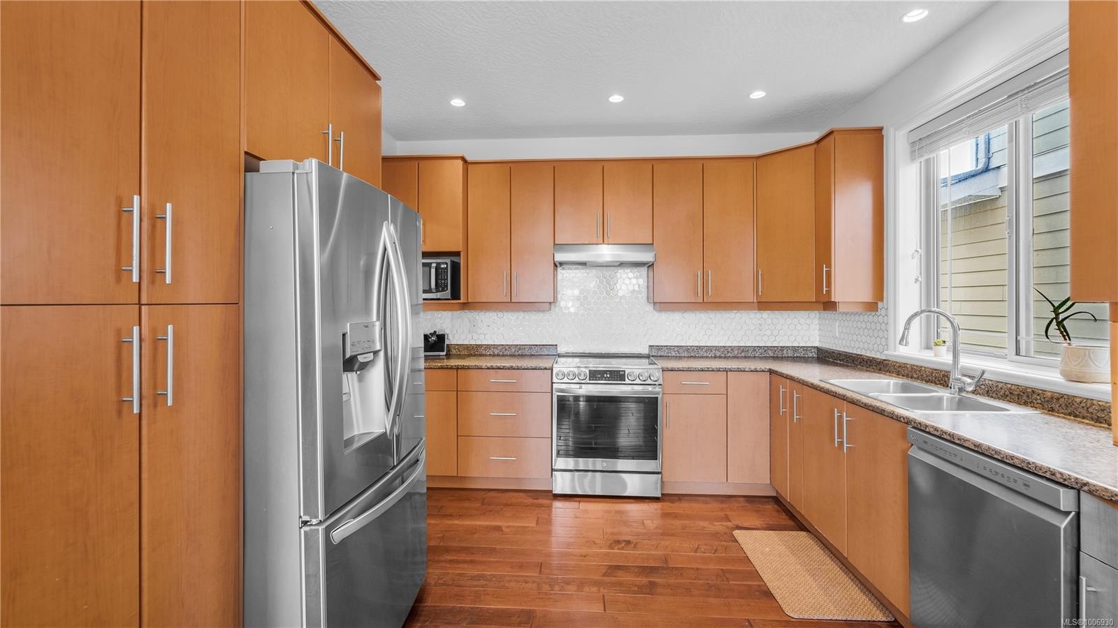 108-6591 Arranwood Dr, Sooke, BC