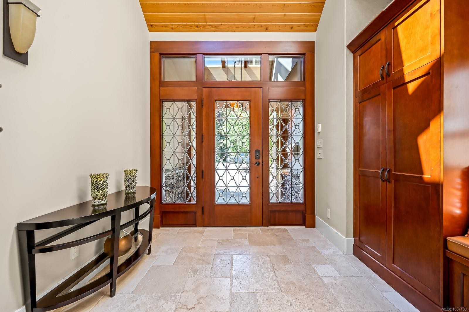 3943-3941 Marine Dr, Royston, BC