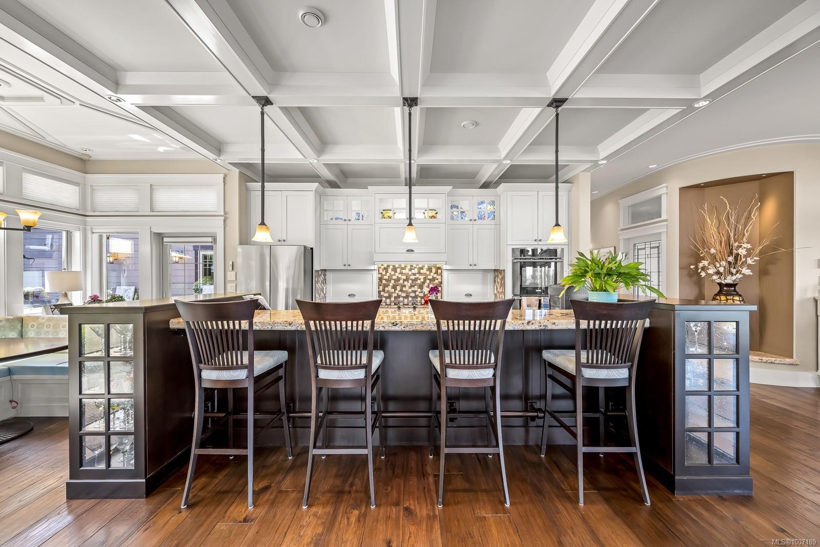 3943-3941 Marine Dr, Royston, BC