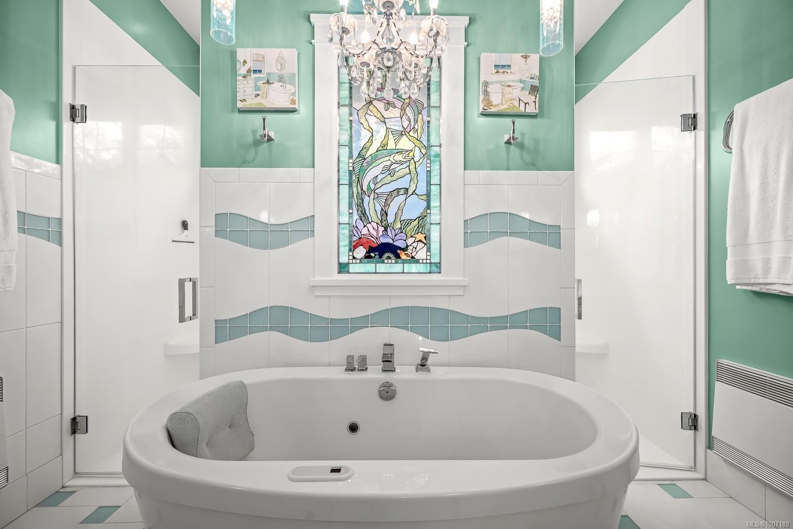 3943-3941 Marine Dr, Royston, BC