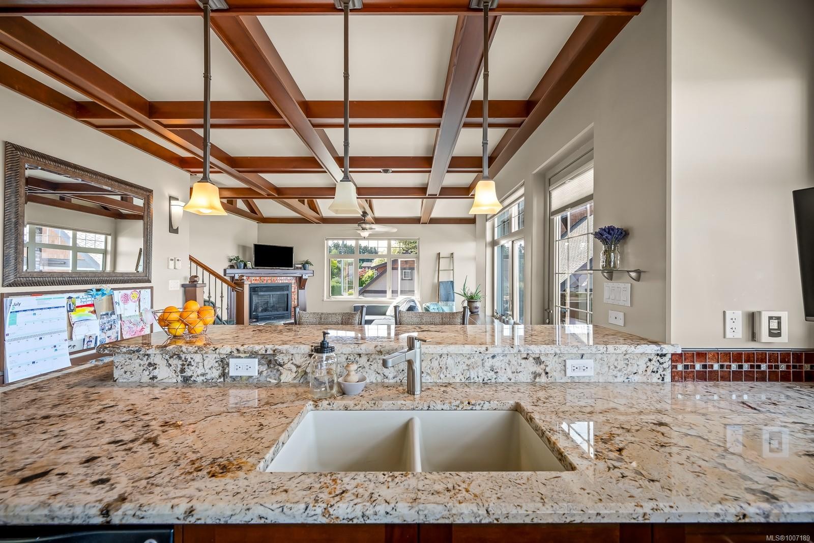 3943-3941 Marine Dr, Royston, BC