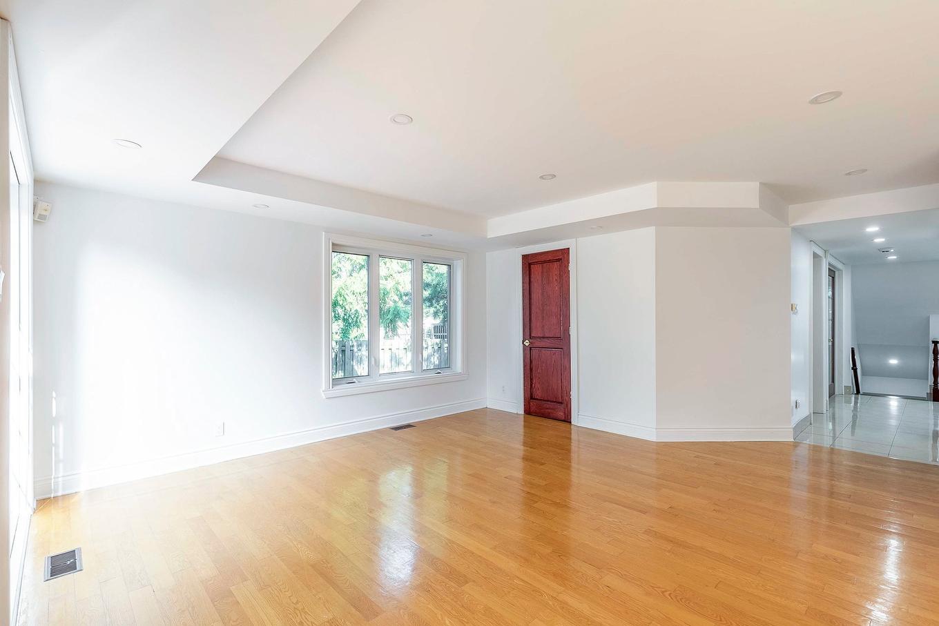 Salle familiale - 97 Rue Chatillon, Dollard-Des-Ormeaux, QC - Indoor Photo Showing Other Room