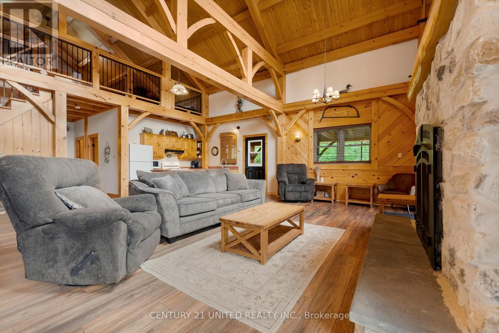 1244 Marshall Lane, Frontenac (Frontenac North), ON - Indoor Photo Showing Living Room