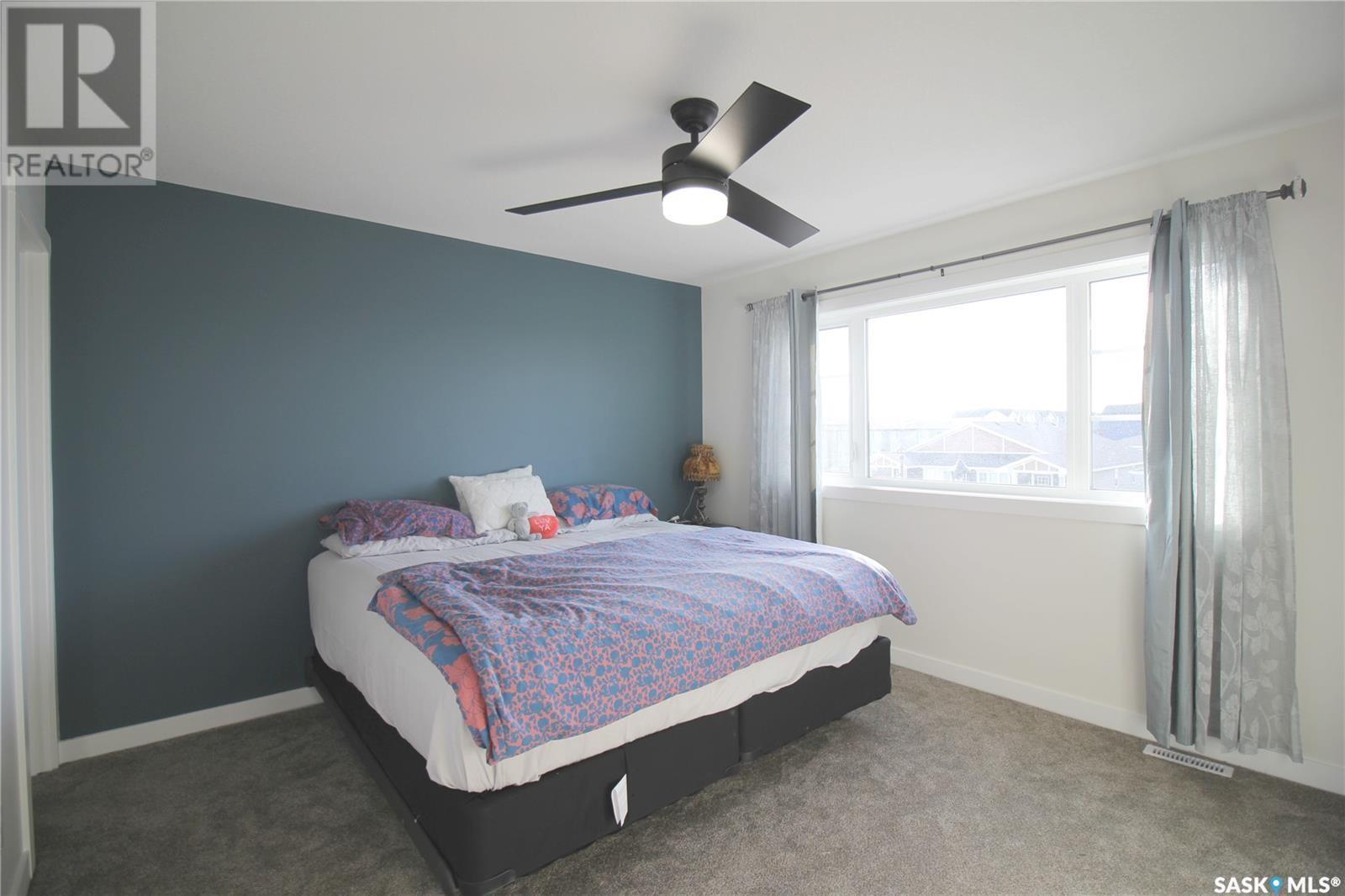 3005 Dumont Way, Regina, SK - Indoor Photo Showing Bedroom