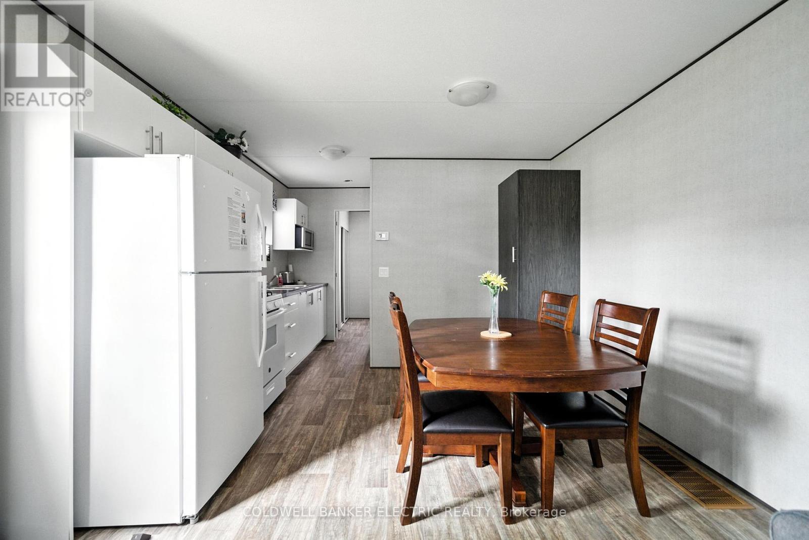 40 Stand - 1235 Villiers Line, Otonabee-South Monaghan, ON - Indoor Photo Showing Dining Room