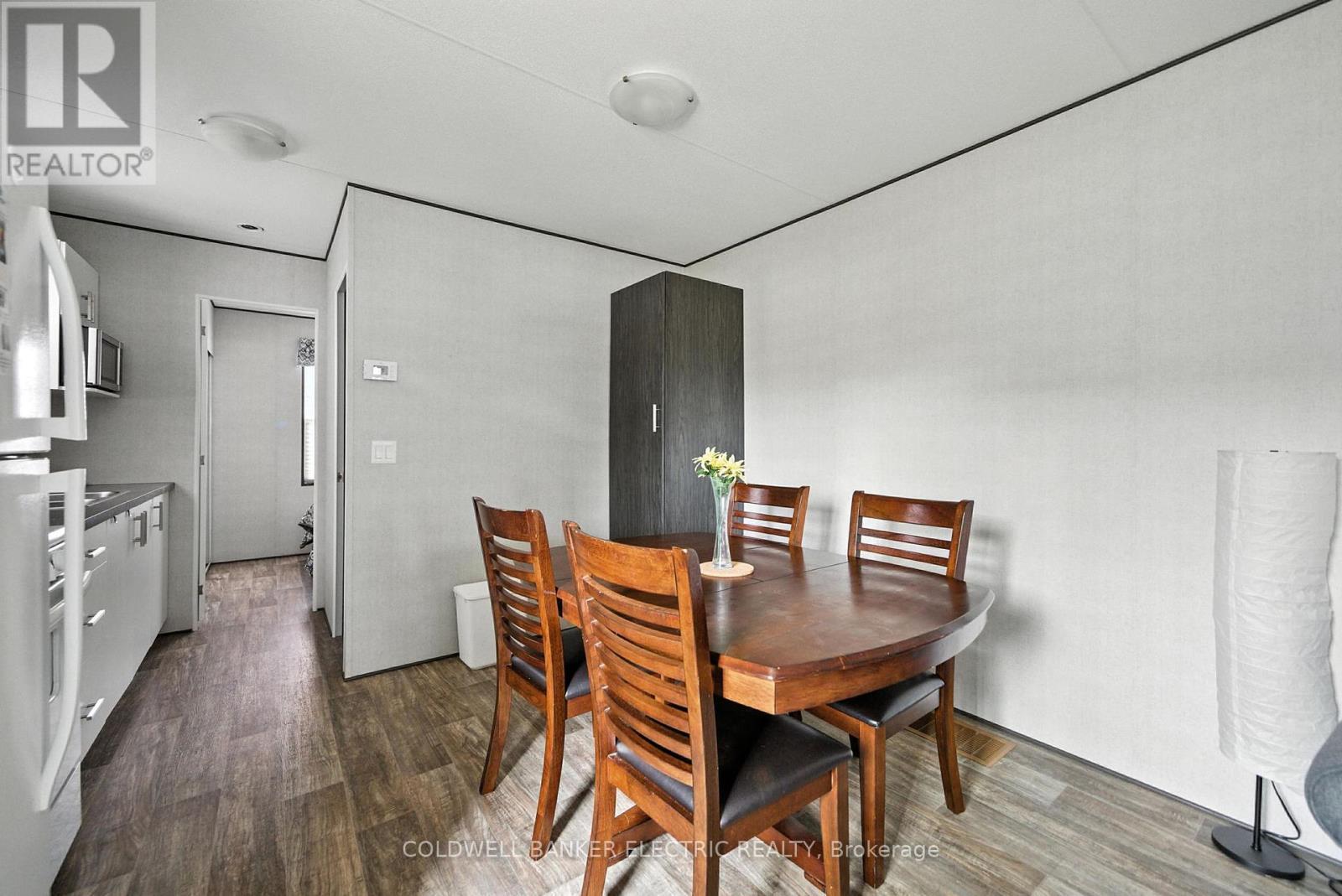 40 Stand - 1235 Villiers Line, Otonabee-South Monaghan, ON - Indoor Photo Showing Dining Room