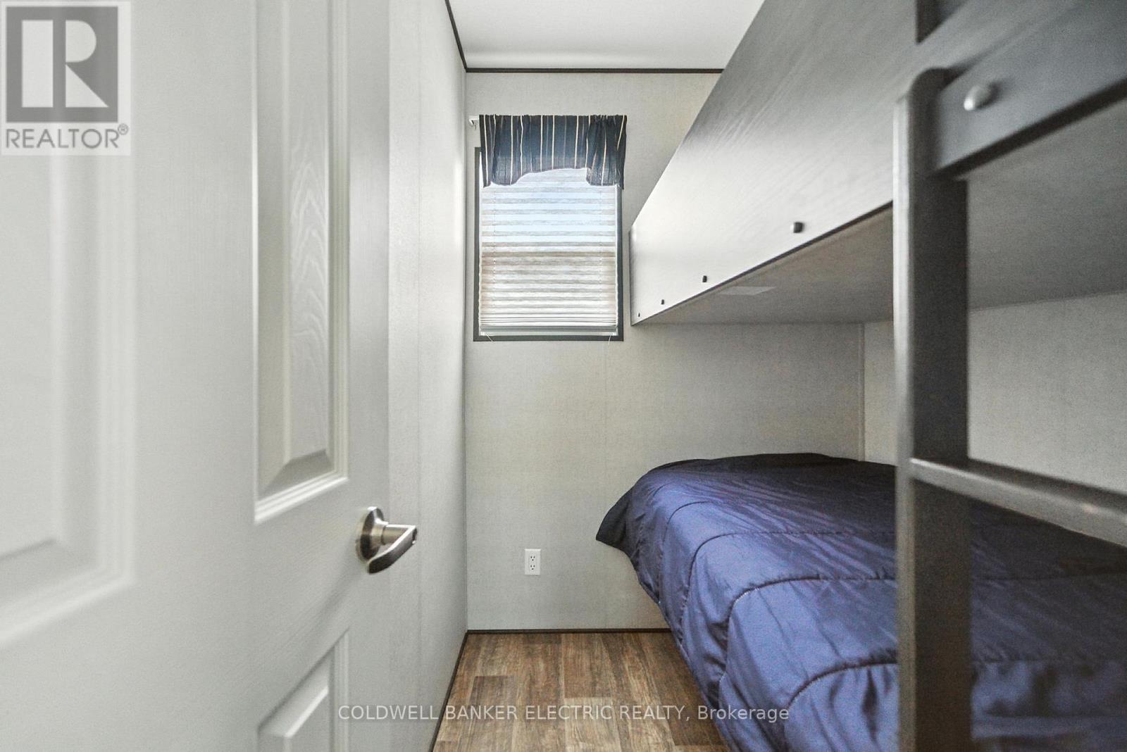 40 Stand - 1235 Villiers Line, Otonabee-South Monaghan, ON - Indoor