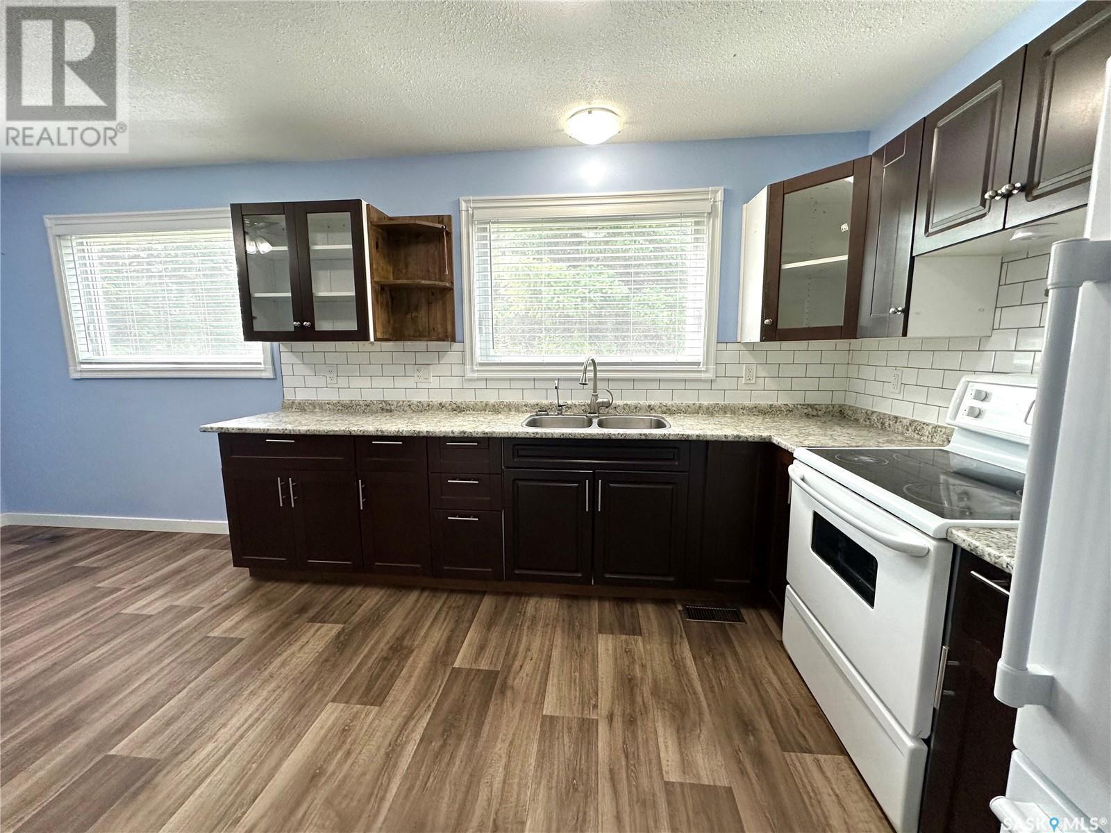 101 1St Avenue, Medstead, SK - Indoor Photo Showing Kitchen With Double Sink