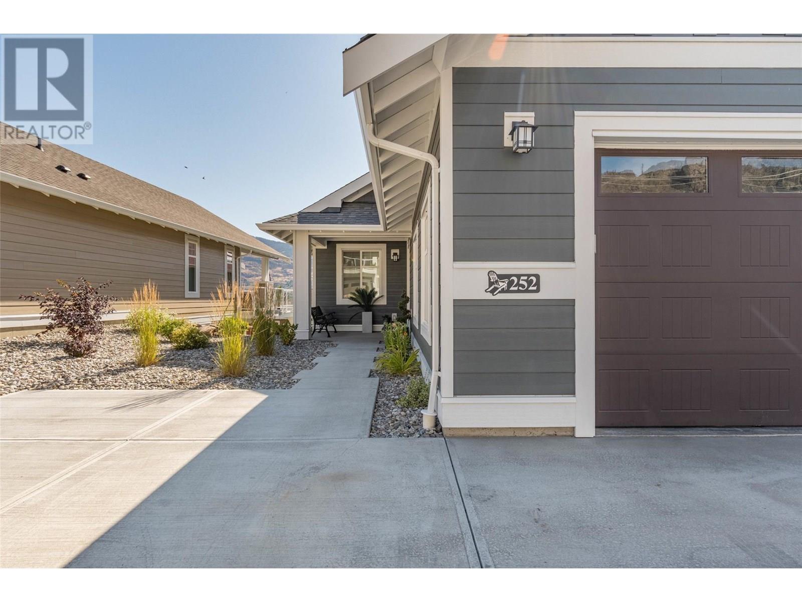 2450 Radio Tower Road Unit# 252, Oliver, BC - Outdoor