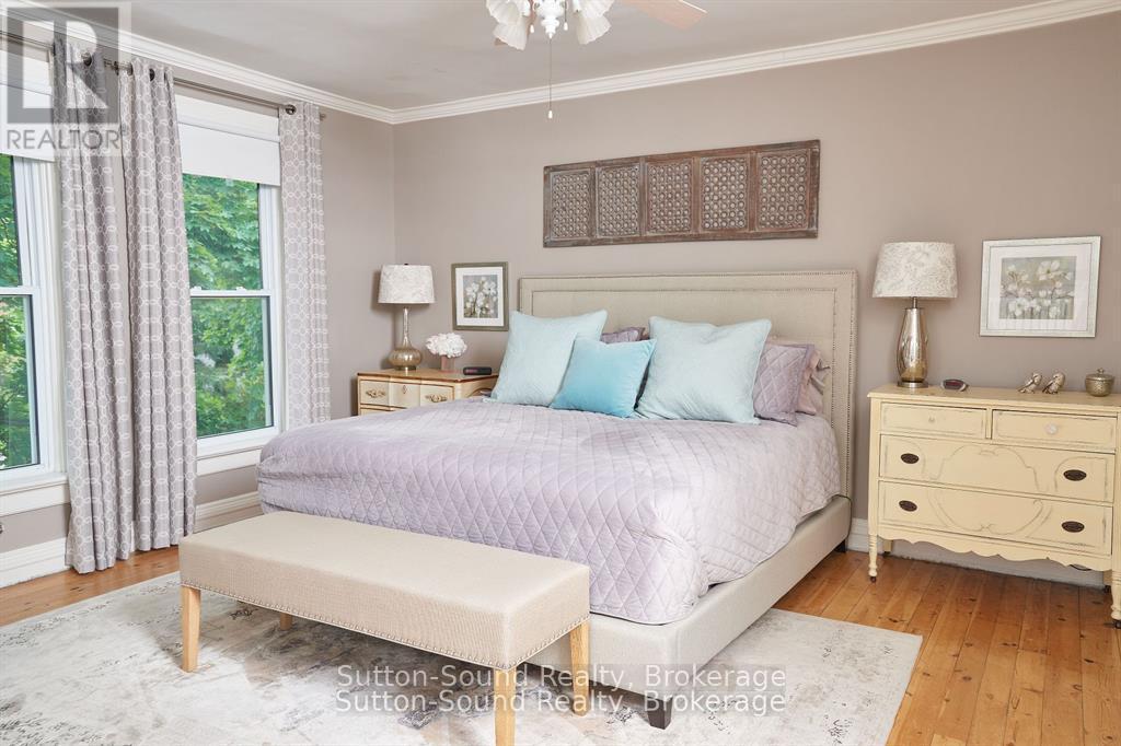 Primary Brdroom- large - 932 3Rd Avenue W, Owen Sound, ON - Indoor Photo Showing Bedroom