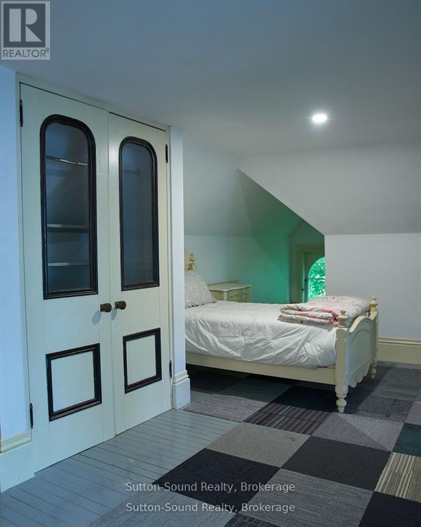 932 3Rd Avenue W, Owen Sound, ON - Indoor Photo Showing Bedroom