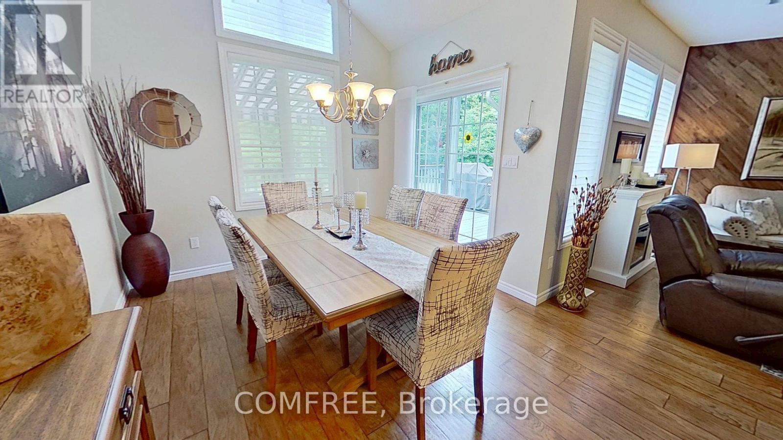 23 - 23 Oakwood Links Lane, South Huron (Stephen), ON - Indoor Photo Showing Dining Room