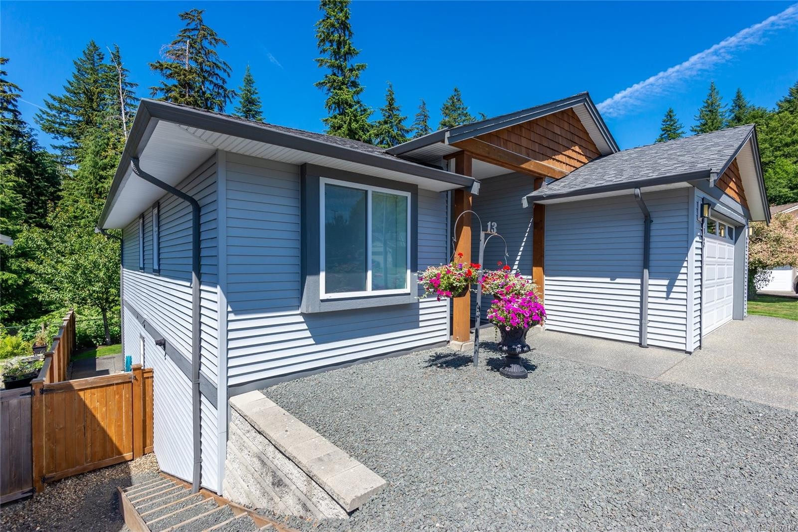 13-100 Mcphedran Rd, Campbell River, BC