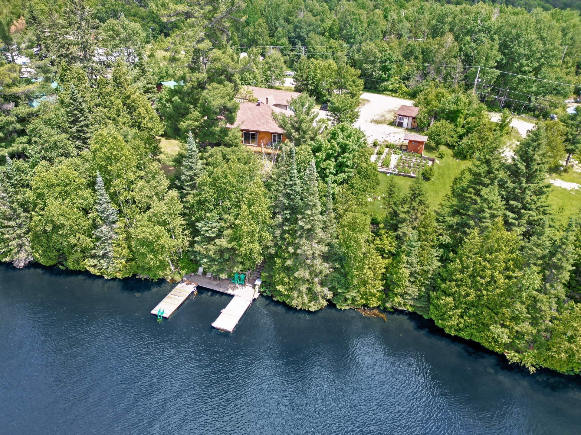 Photo aérienne - 1997 Ch. Adrien-Denis, Laniel, QC - Outdoor With Body Of Water