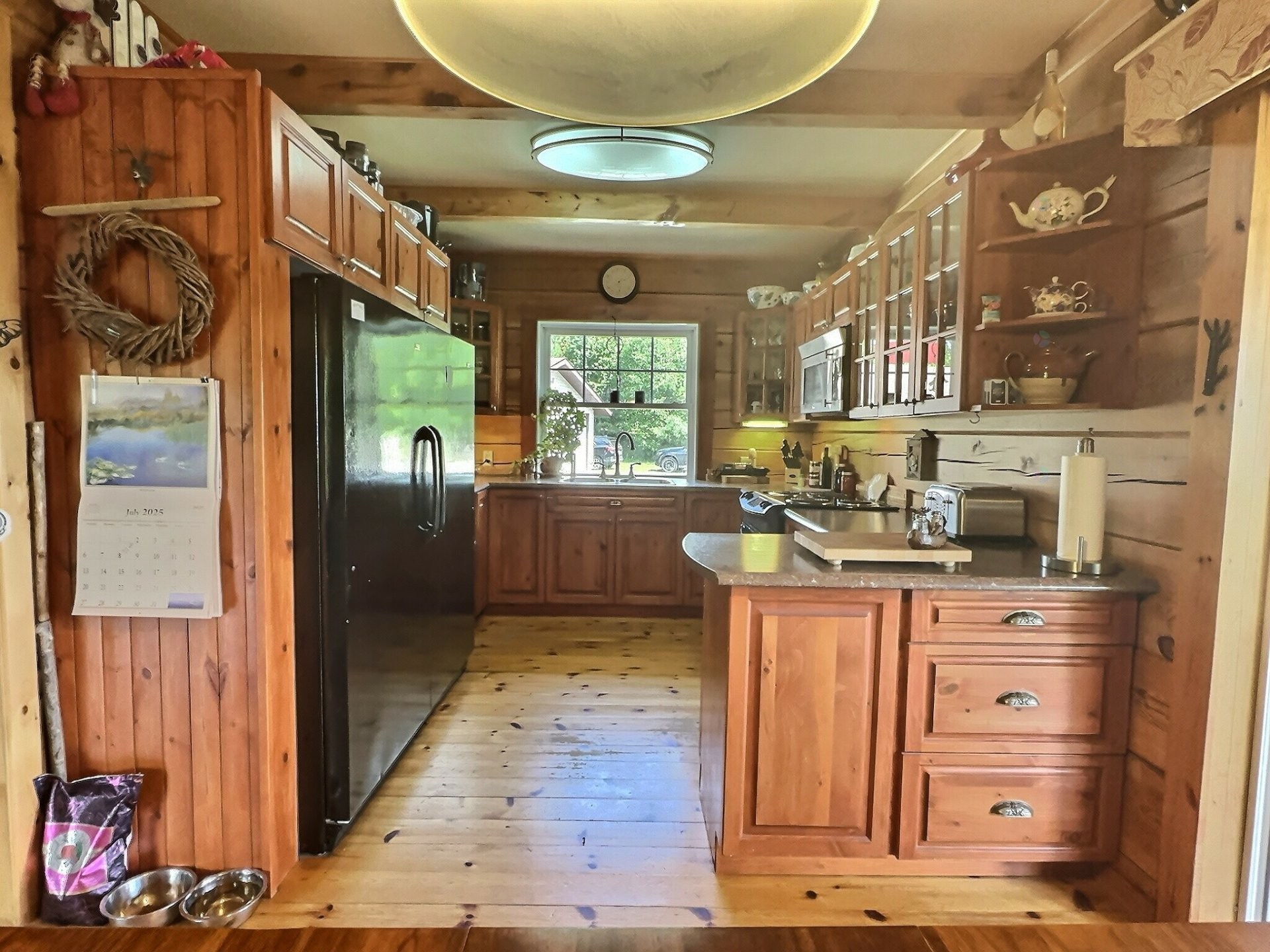 Cuisine - 1997 Ch. Adrien-Denis, Laniel, QC - Indoor Photo Showing Other Room