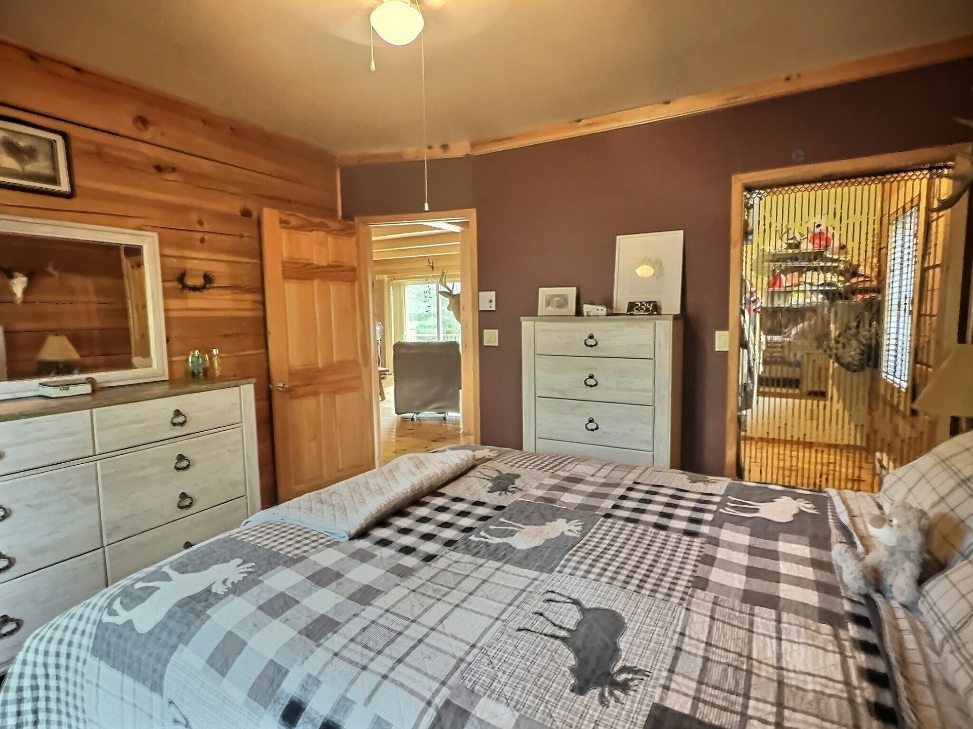 Chambre à coucher principale - 1997 Ch. Adrien-Denis, Laniel, QC - Indoor Photo Showing Bedroom