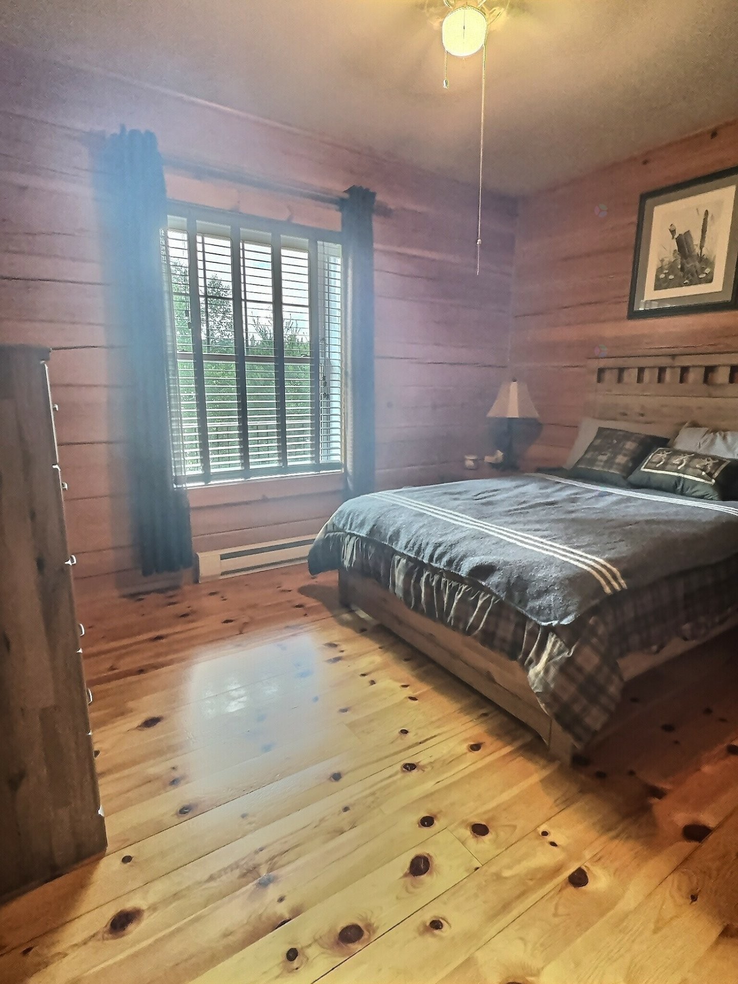 Chambre à coucher principale - 1997 Ch. Adrien-Denis, Laniel, QC - Indoor Photo Showing Bedroom