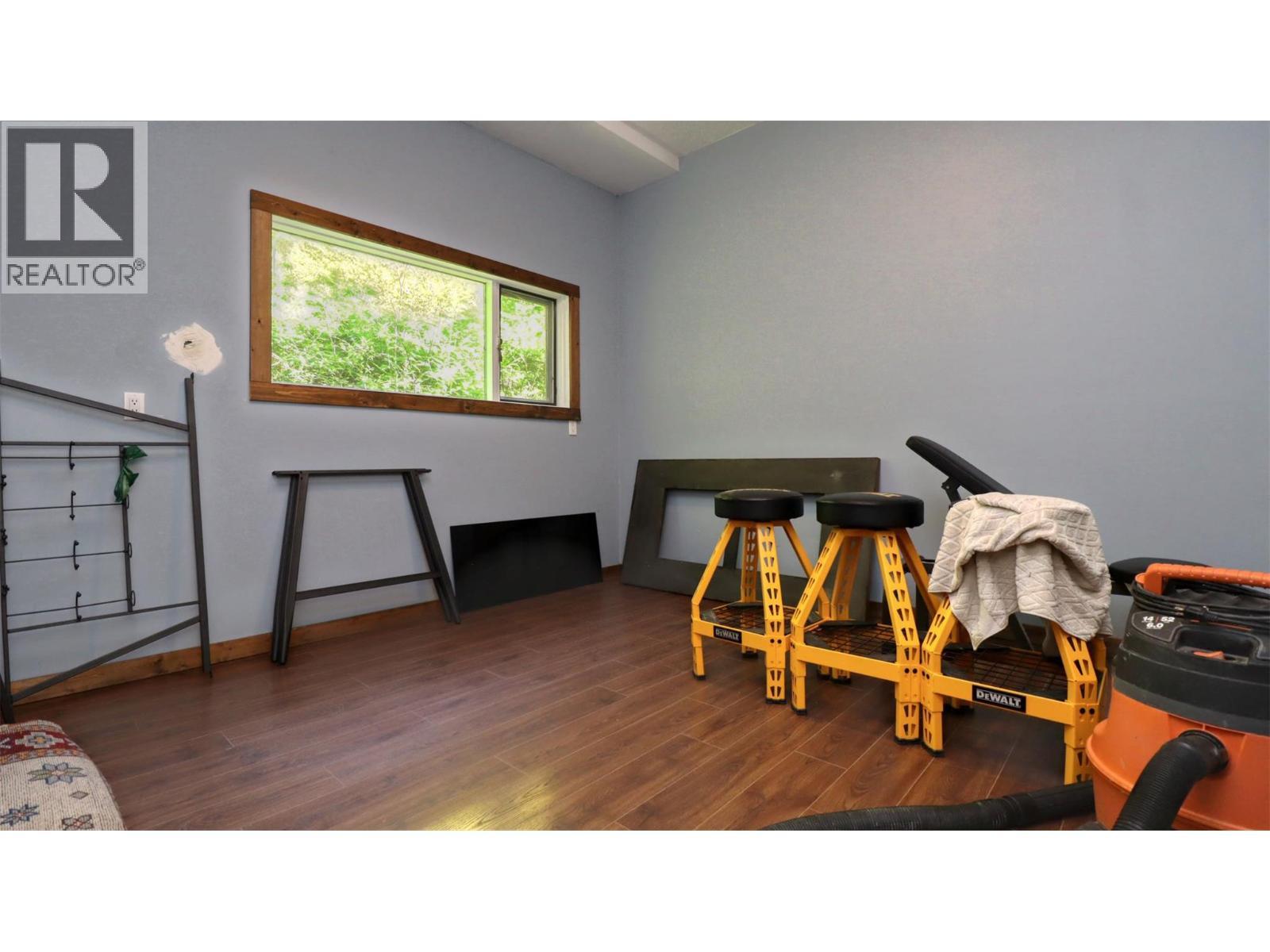 5795 Squilax-Anglemont Road, Celista, BC - Indoor