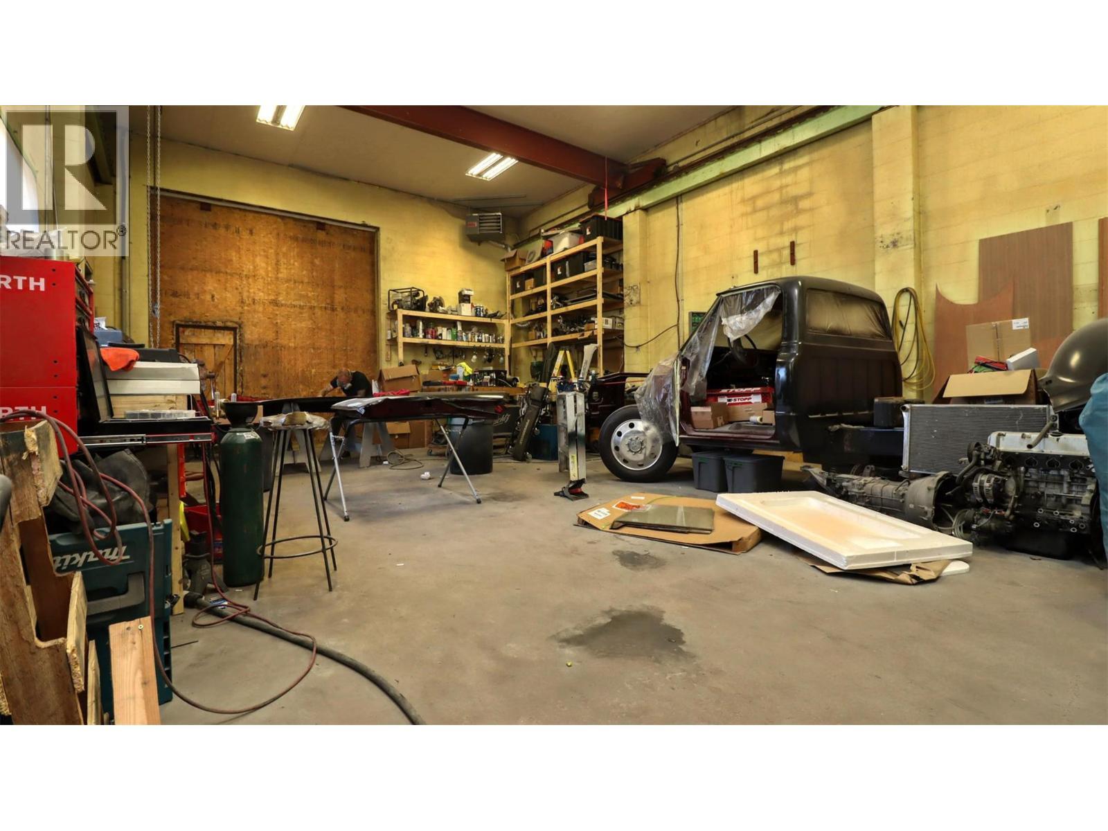 5795 Squilax-Anglemont Road, Celista, BC - Indoor Photo Showing Garage