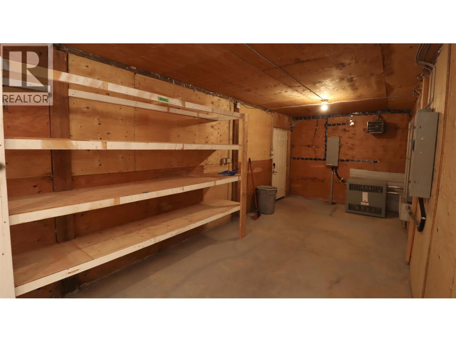 5795 Squilax-Anglemont Road, Celista, BC - Indoor Photo Showing Other Room