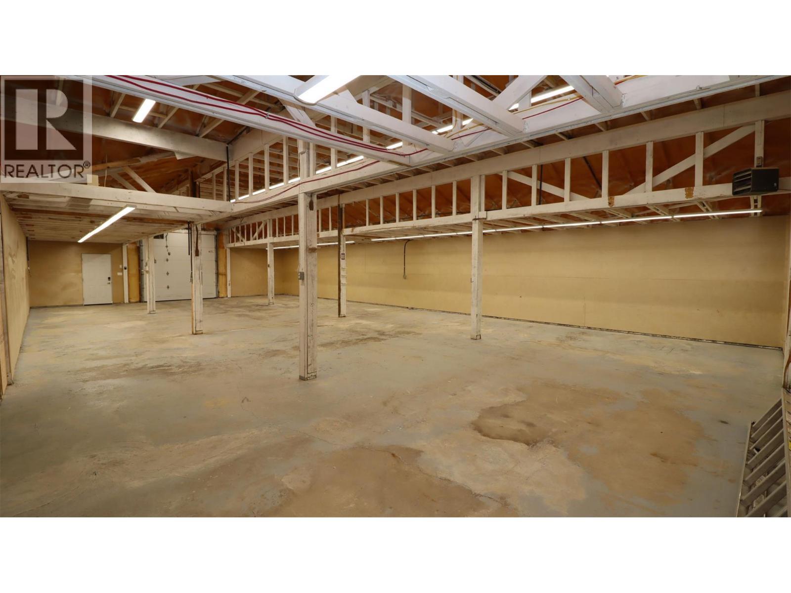 5795 Squilax-Anglemont Road, Celista, BC - Indoor