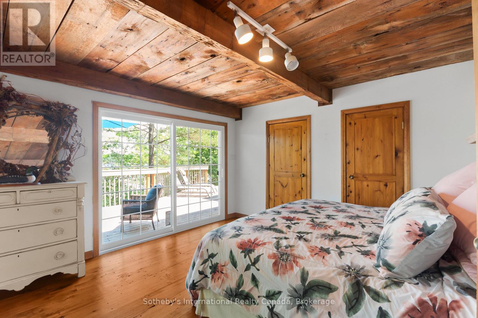 520 Is 80 Go Home Lake, Georgian Bay (Gibson), ON - Indoor Photo Showing Bedroom