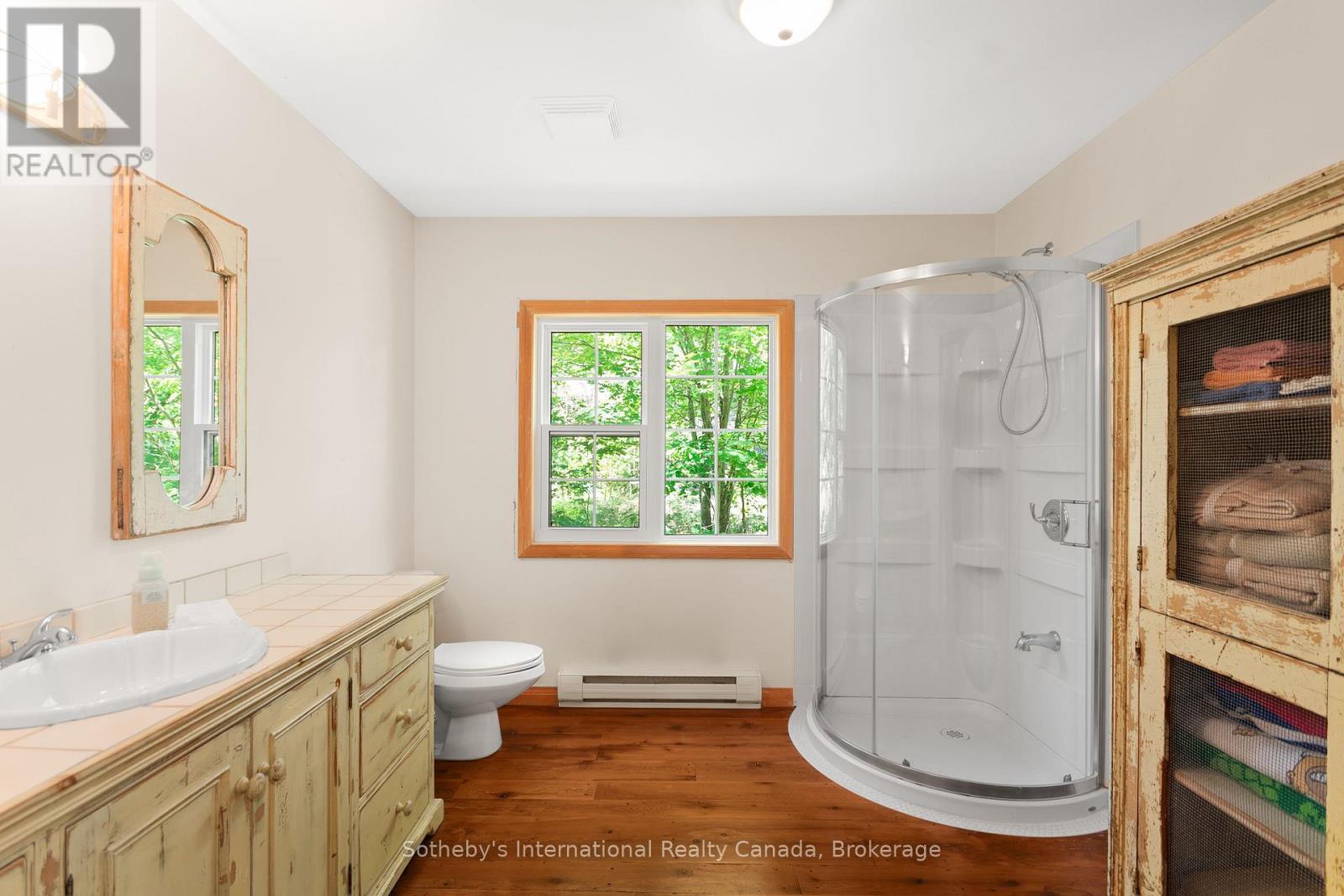 520 Is 80 Go Home Lake, Georgian Bay (Gibson), ON - Indoor Photo Showing Bathroom