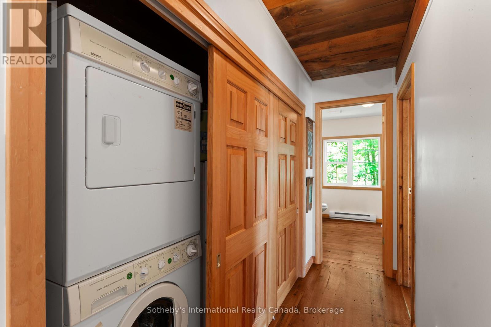 520 Is 80 Go Home Lake, Georgian Bay (Gibson), ON - Indoor Photo Showing Laundry Room