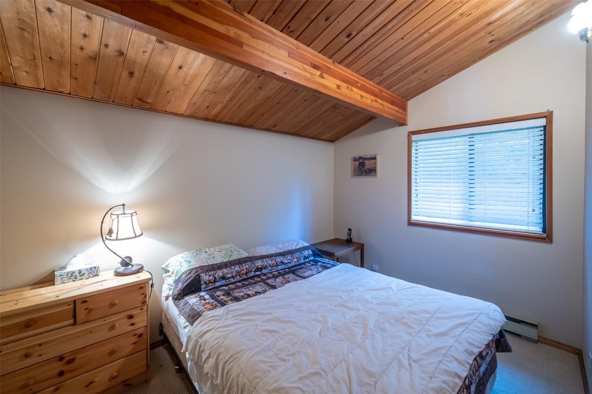 272 Link Lake Road, Princeton, BC - Indoor Photo Showing Bedroom