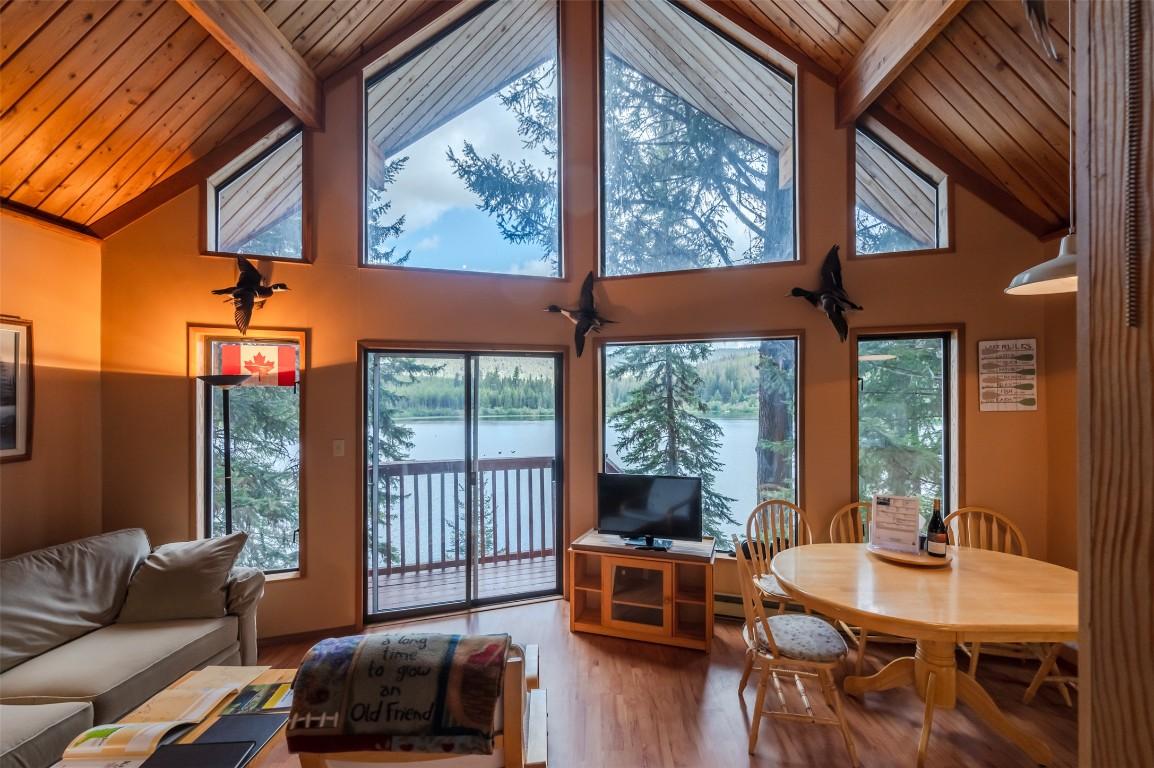 272 Link Lake Road, Princeton, BC - Indoor Photo Showing Dining Room