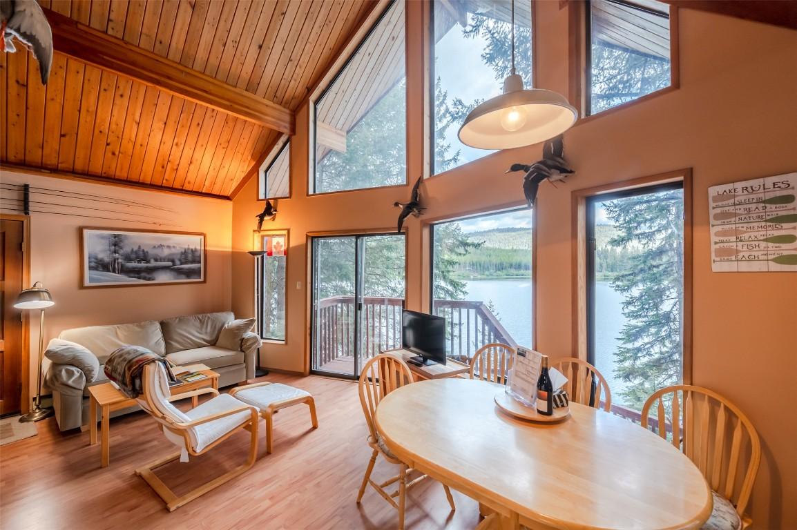 272 Link Lake Road, Princeton, BC - Indoor