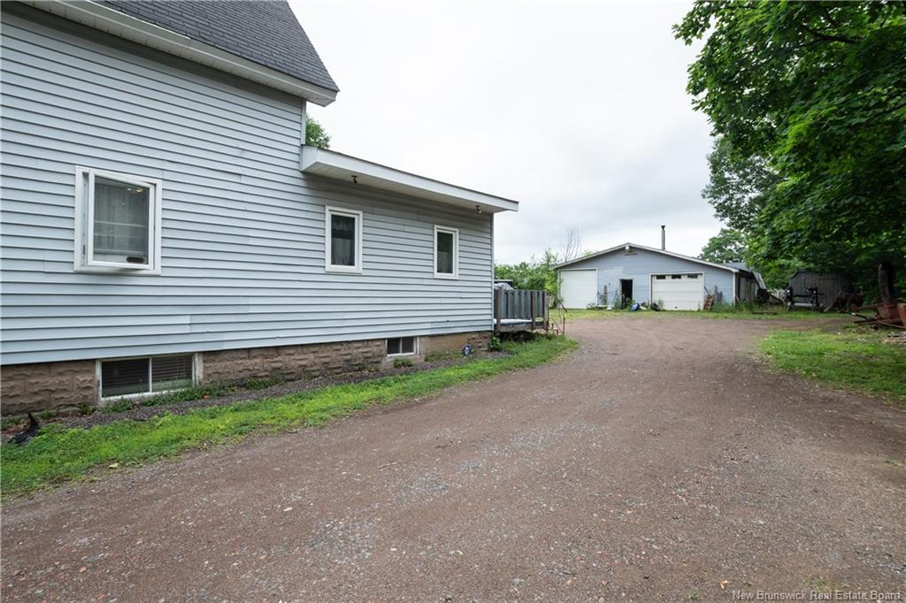 125 Elmwood Dr, Moncton, NB