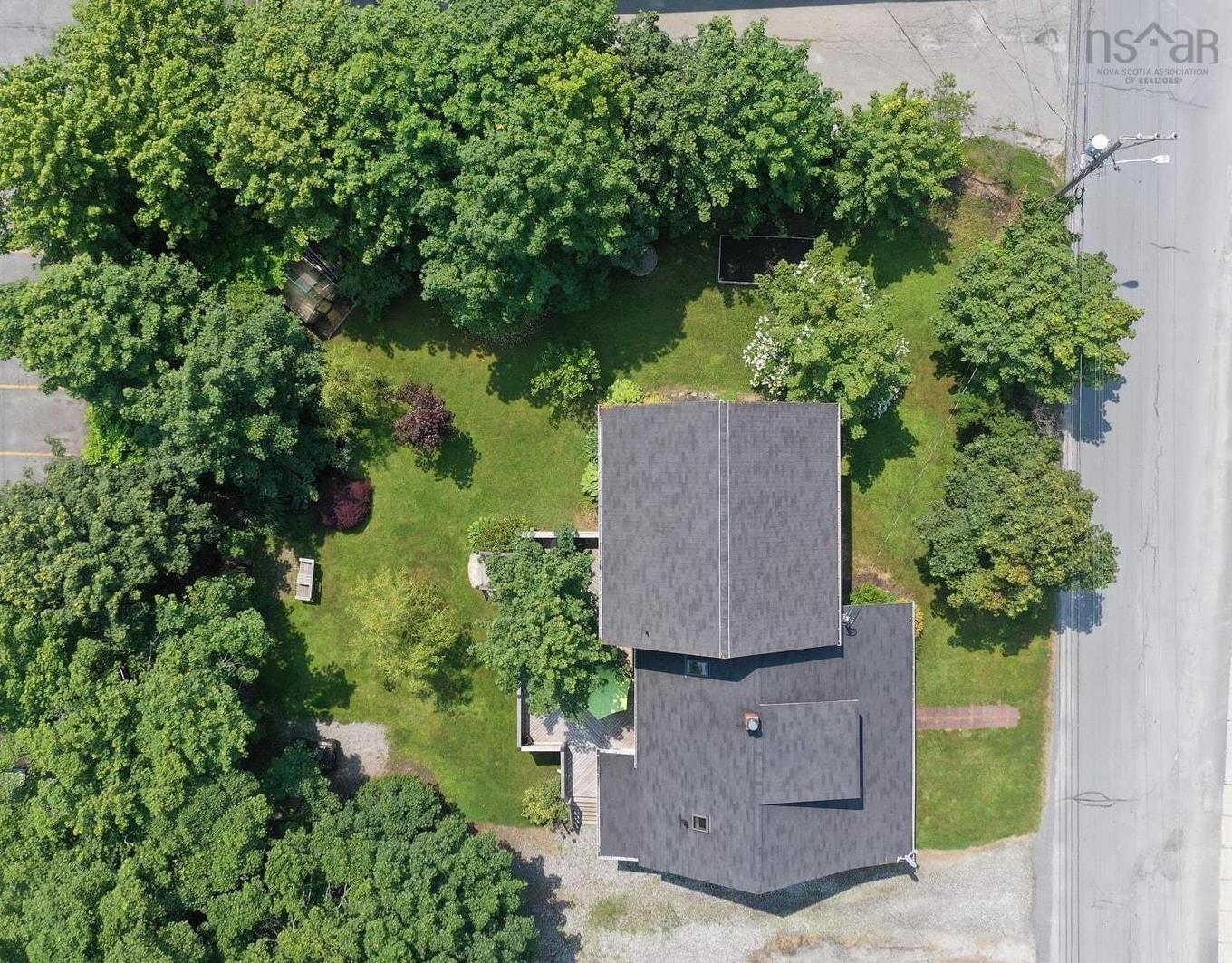 36 North Street, Lockeport, NS