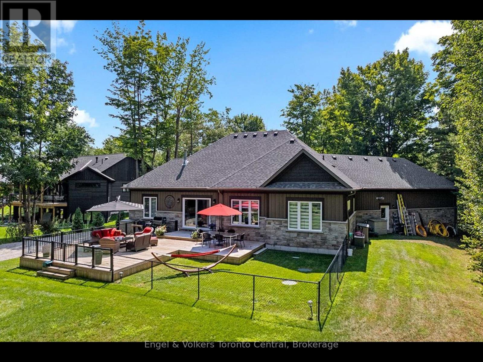 81 Spruce Street, Tiny, ON - Outdoor With Deck Patio Veranda