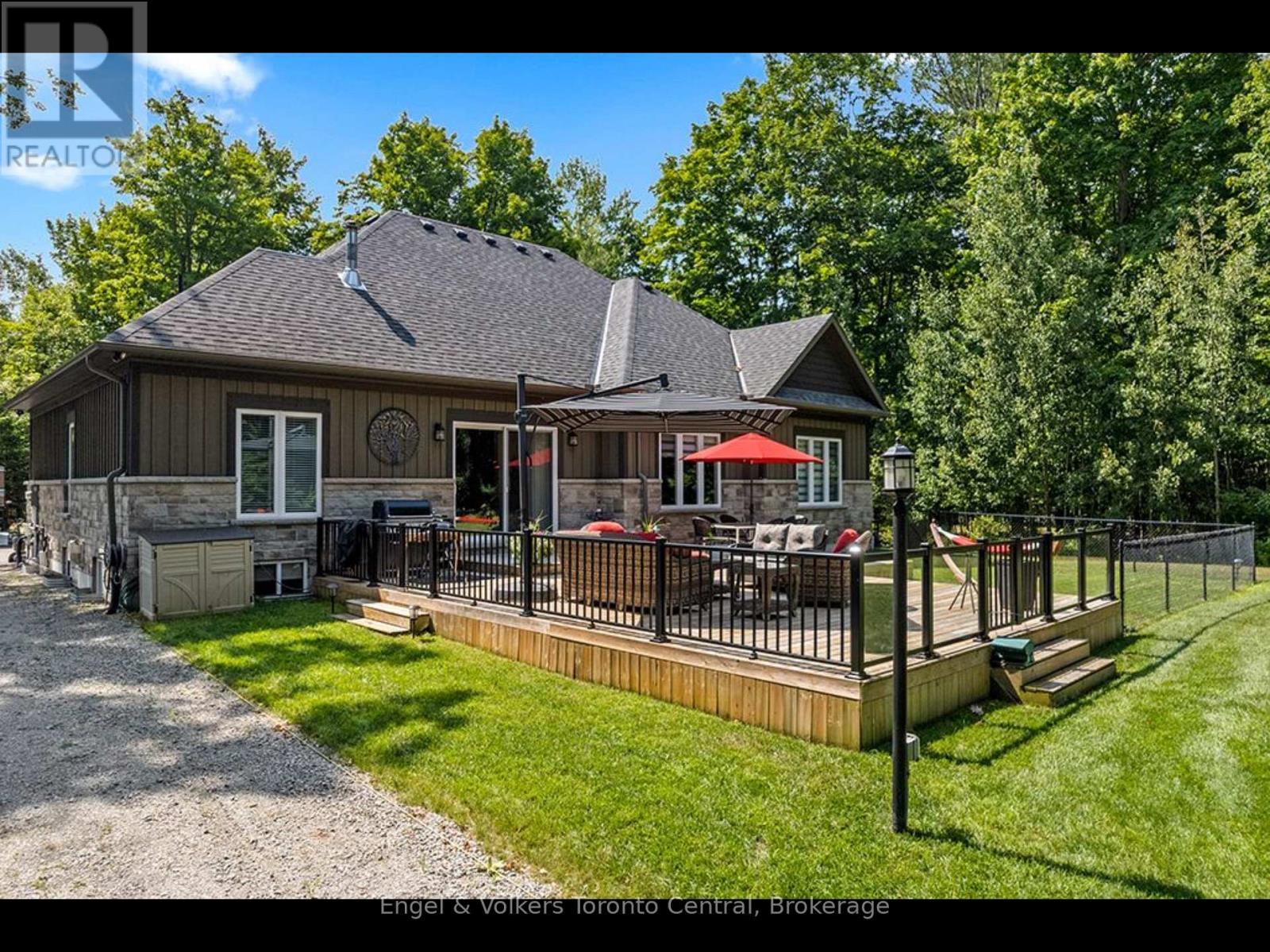 81 Spruce Street, Tiny, ON - Outdoor With Deck Patio Veranda