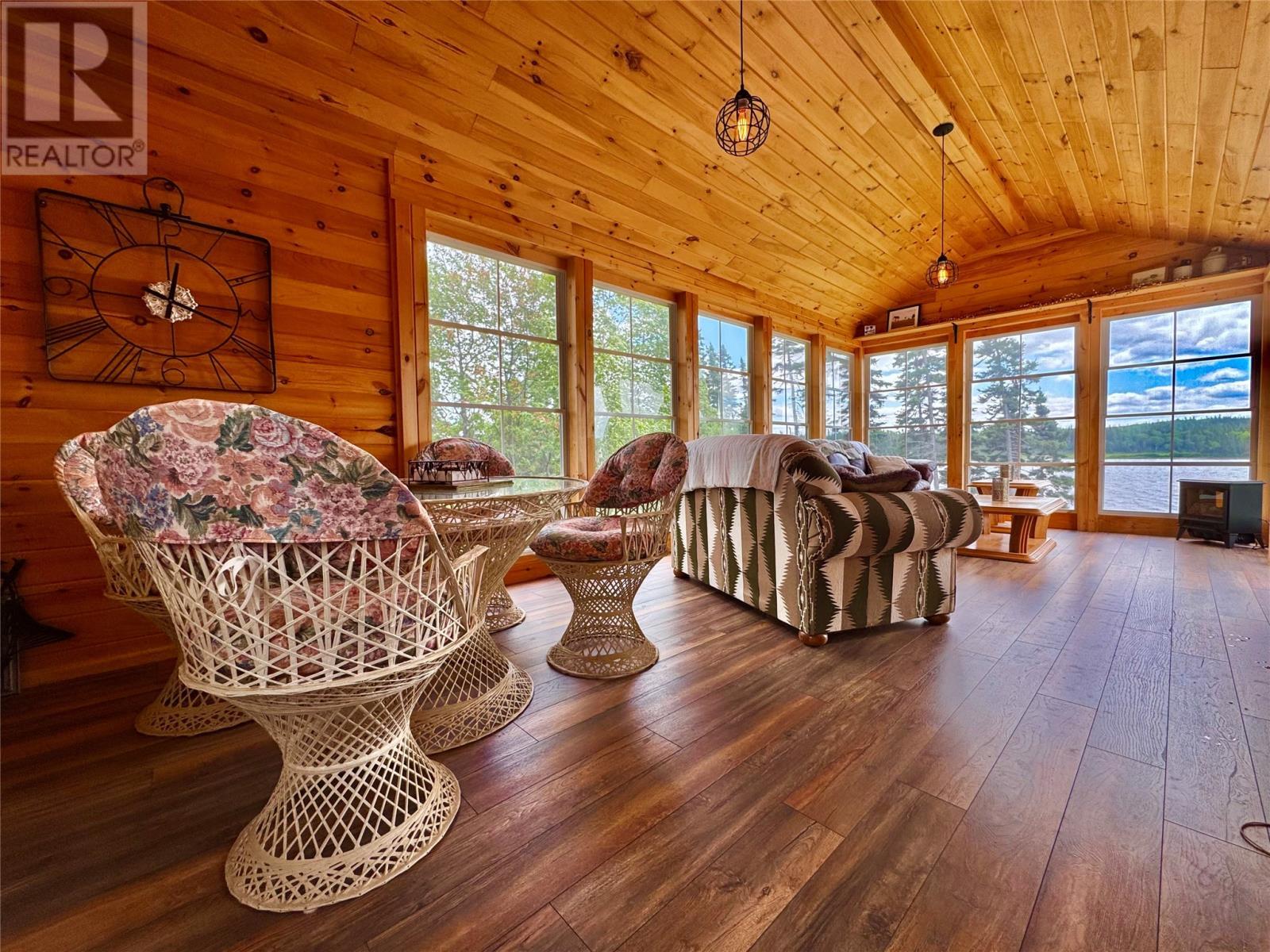 0 4Th Pond, Gander River, NL - Indoor