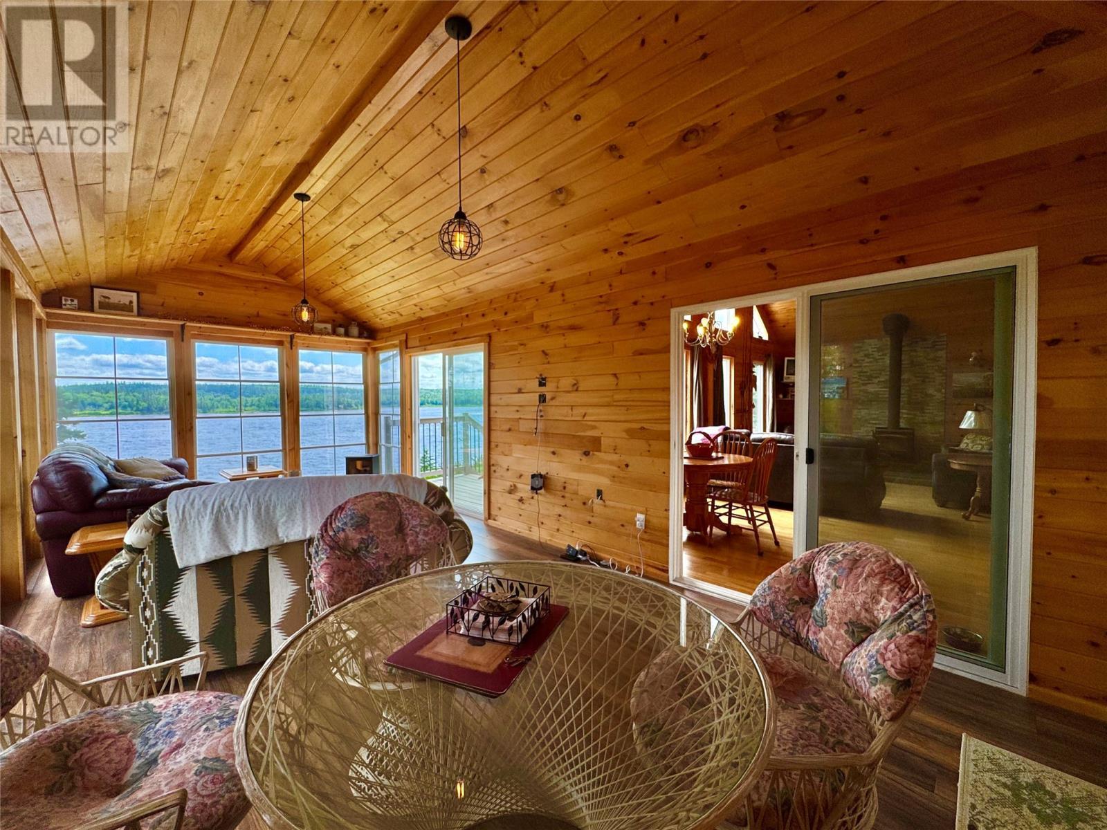 0 4Th Pond, Gander River, NL - Indoor