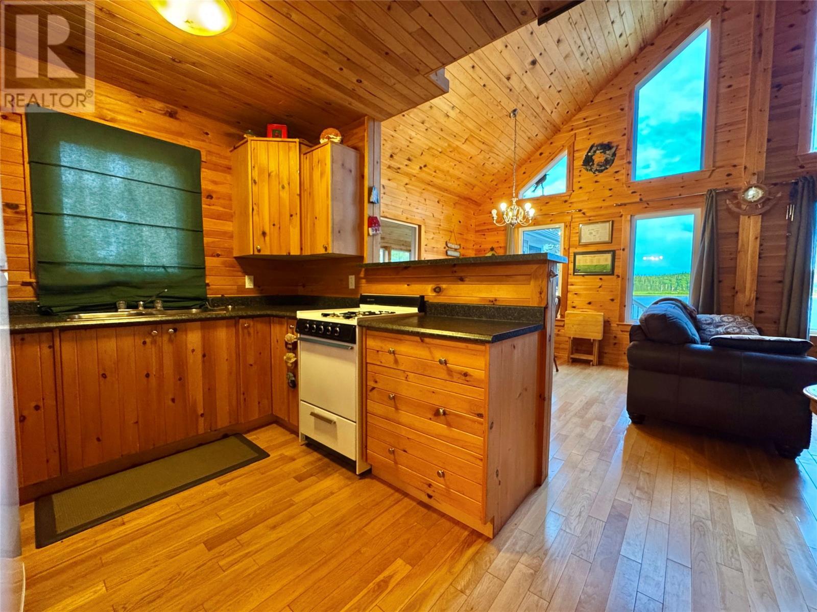 0 4Th Pond, Gander River, NL - Indoor