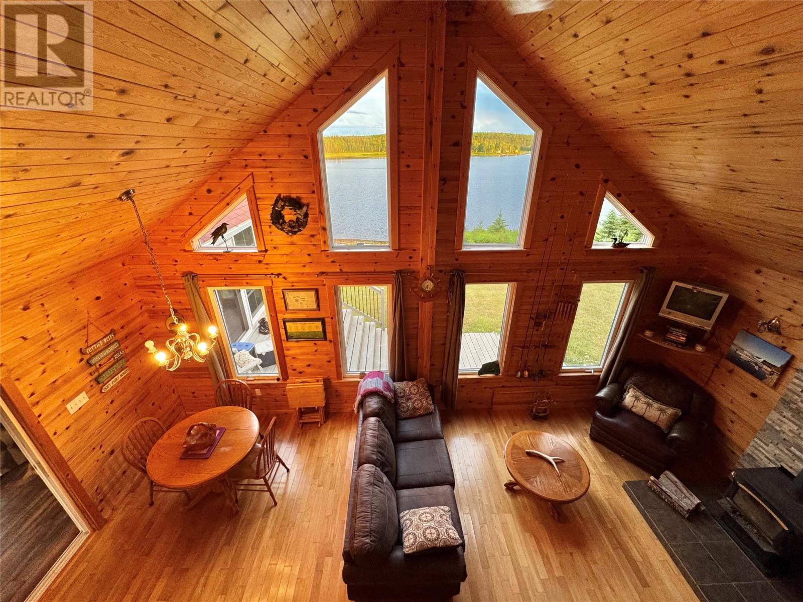 0 4Th Pond, Gander River, NL - Indoor