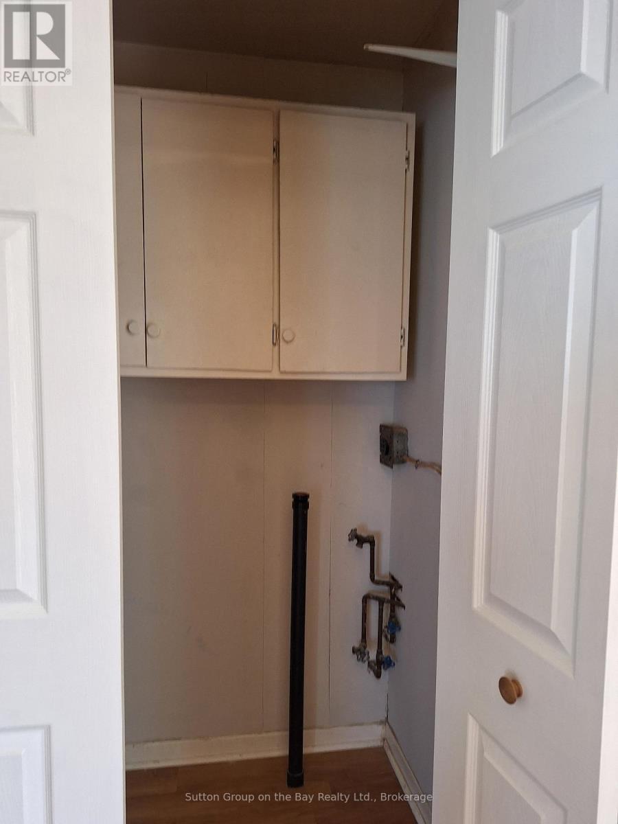 215 Cedar Street, Clearview (Stayner), ON - Indoor Photo Showing Other Room