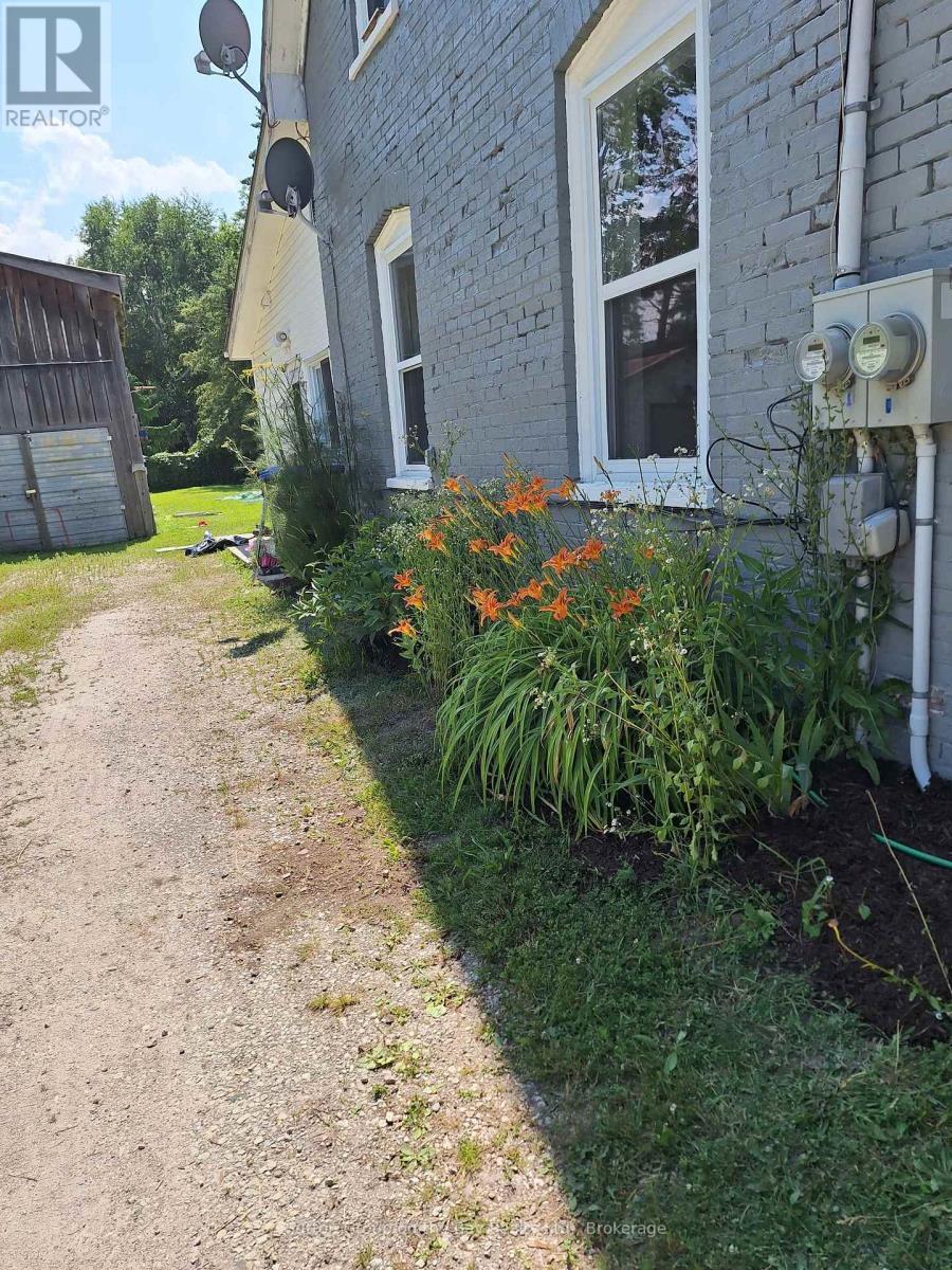 215 Cedar Street, Clearview (Stayner), ON - Outdoor