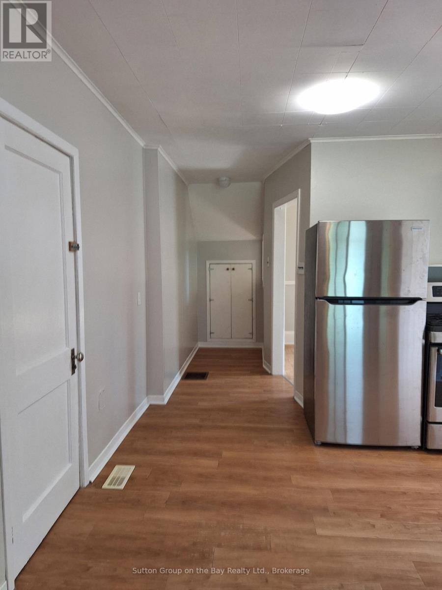 215 Cedar Street, Clearview (Stayner), ON - Indoor Photo Showing Other Room