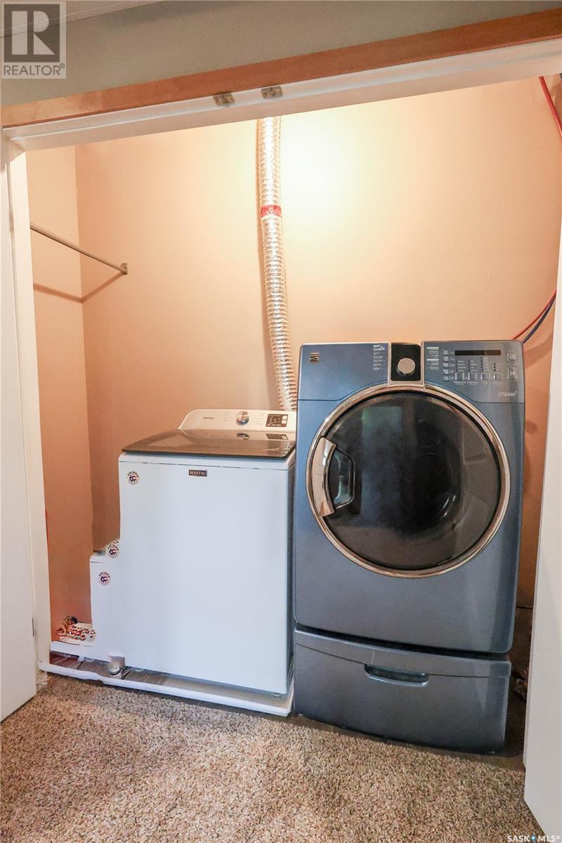 33 Carwin Park Drive, Lakeland Rm No. 521, SK - Indoor Photo Showing Laundry Room