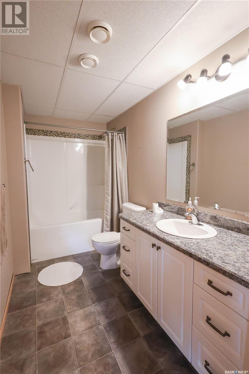 33 Carwin Park Drive, Lakeland Rm No. 521, SK - Indoor Photo Showing Bathroom