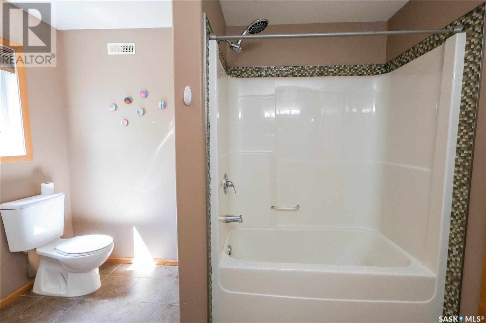 33 Carwin Park Drive, Lakeland Rm No. 521, SK - Indoor Photo Showing Bathroom