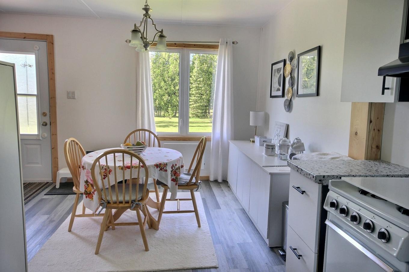 Salle à manger - 7796 Boul. Rideau, Rouyn-Noranda, QC - Indoor Photo Showing Dining Room