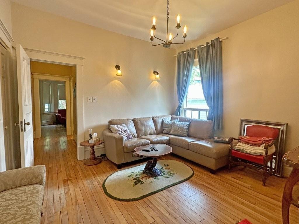 43 Summit Ave, Thunder Bay, ON - Indoor Photo Showing Living Room