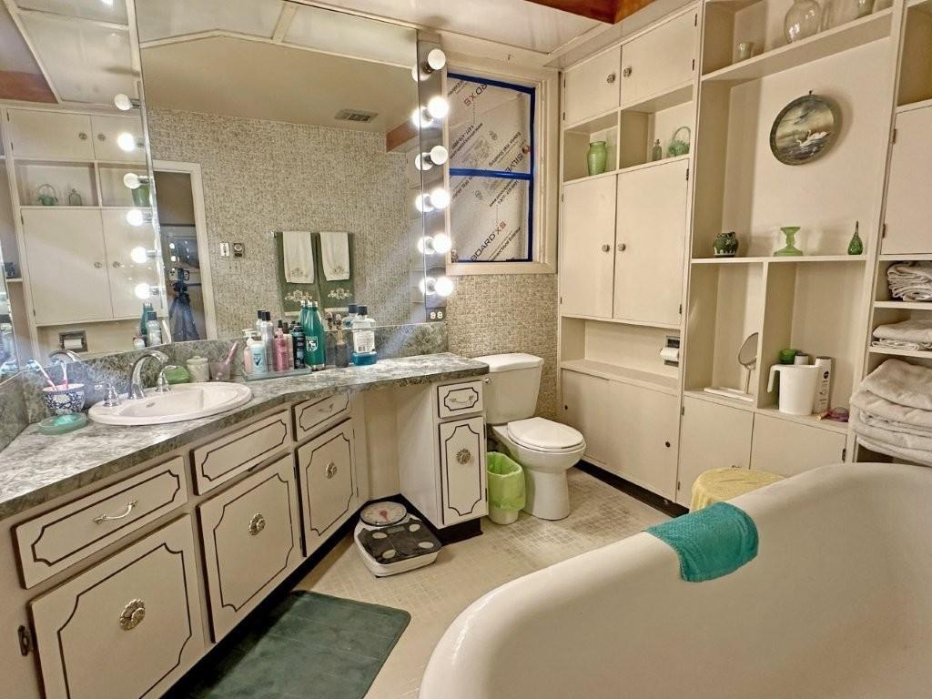 43 Summit Ave, Thunder Bay, ON - Indoor Photo Showing Bathroom